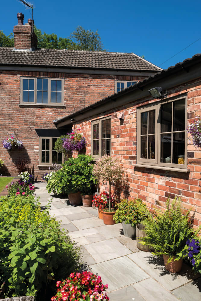 Modus flush sash window exterior extension