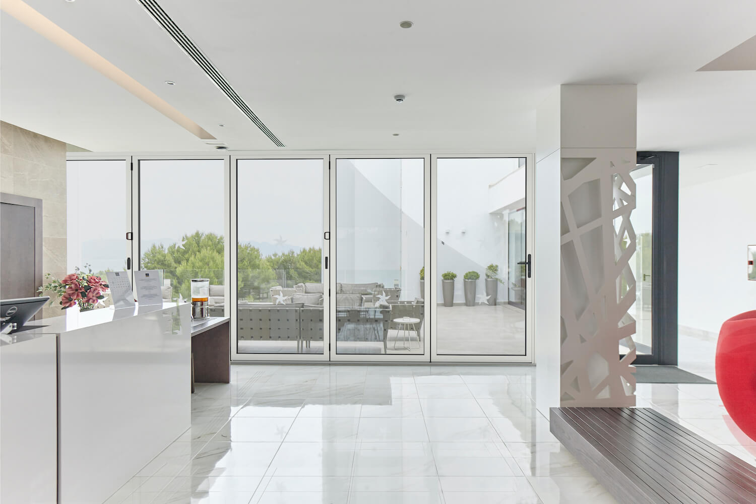 studioGlide bi-folding door internal four panel