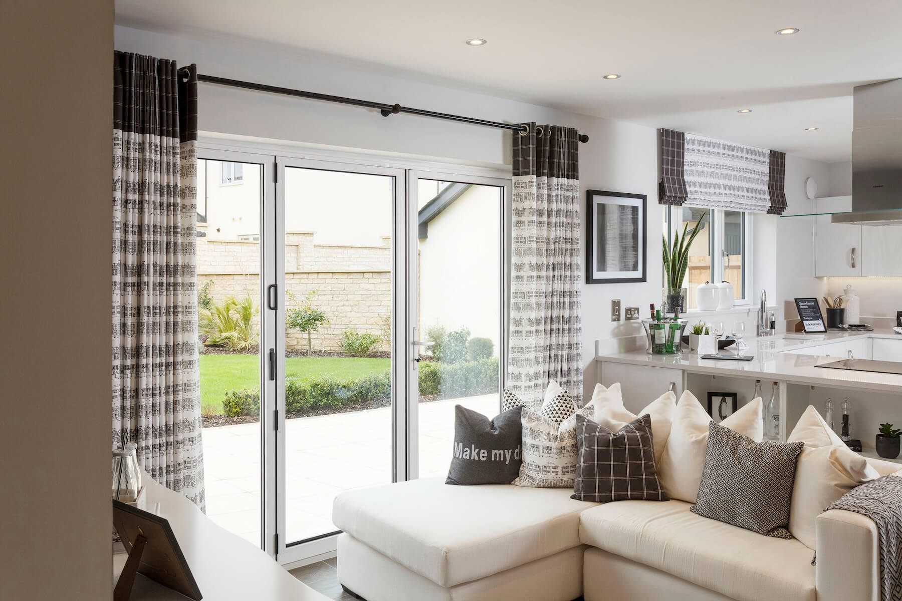 Studio glide bi-folding doors in kitchen