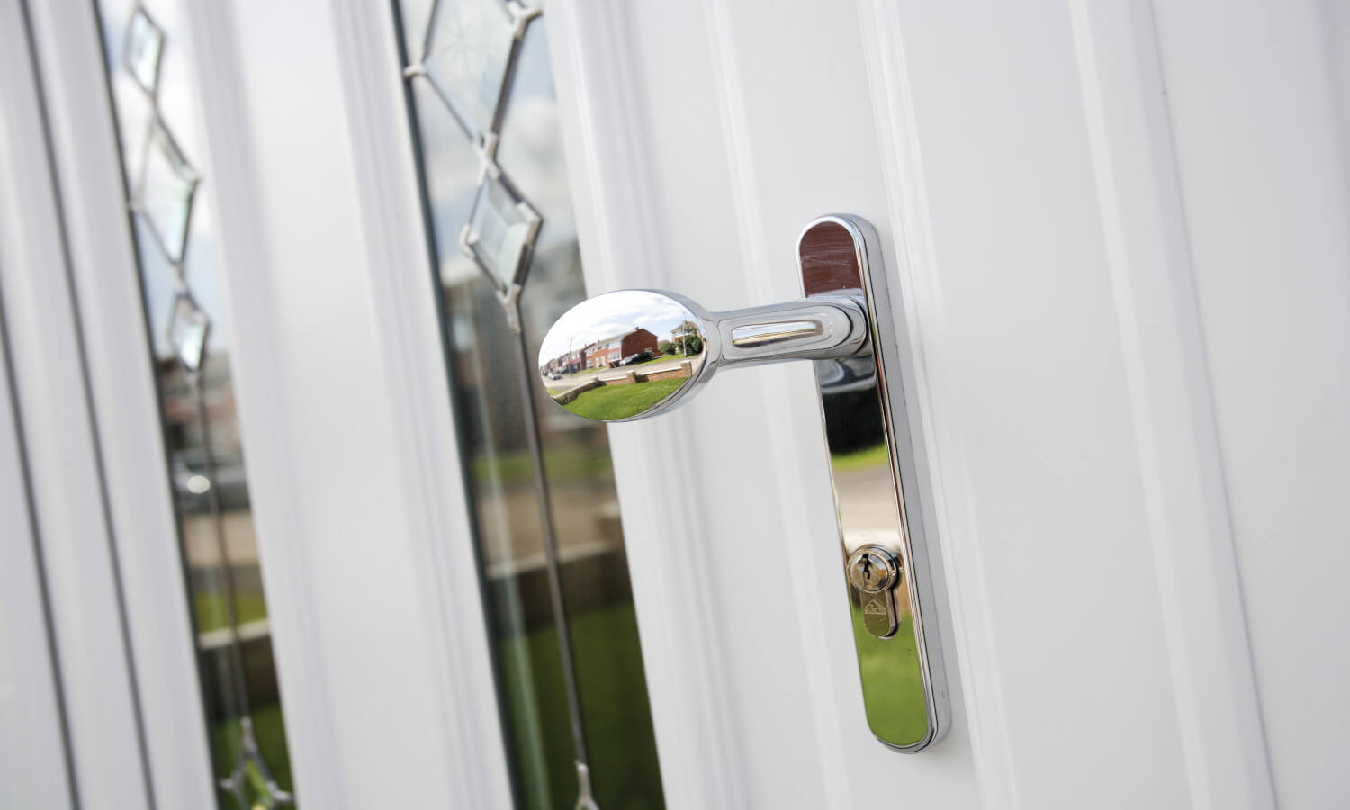 UPVC silver handle white door
